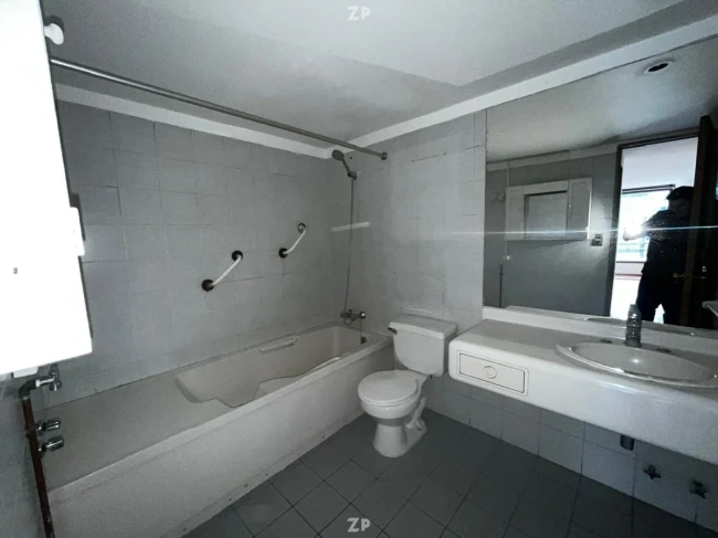 Departamento en venta Piscina en Luz/ Isidora Goyenechea