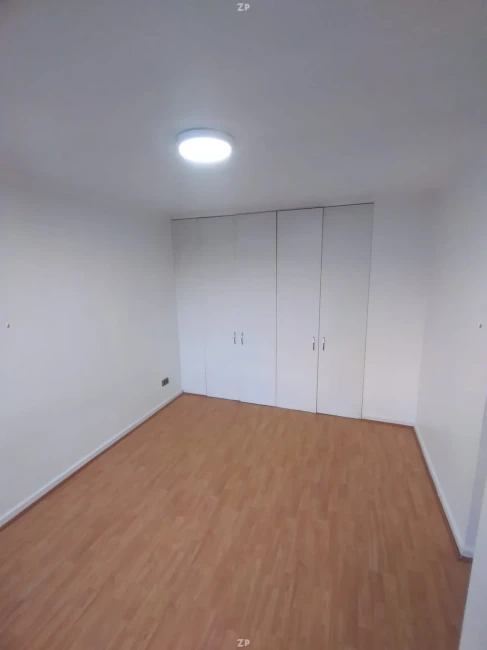 Arriendo departamento frene mall Florida Center