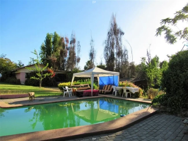 Vende Amplia Parcela de 5.000 m² en La Florida (Lo Cañas) – 8 Dorm / 5 Baños