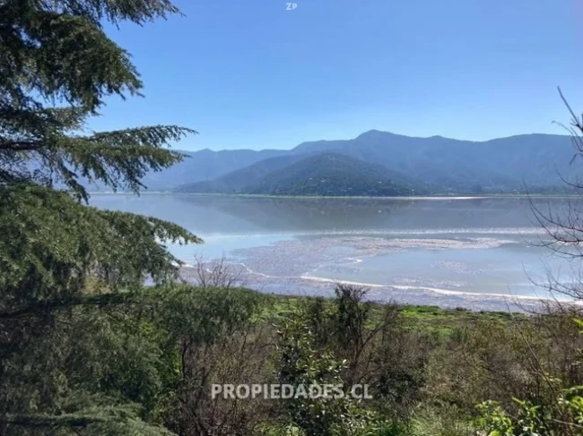 Parcela agroresidencial en venta con 3 viviendas en Laguna de Acúleo