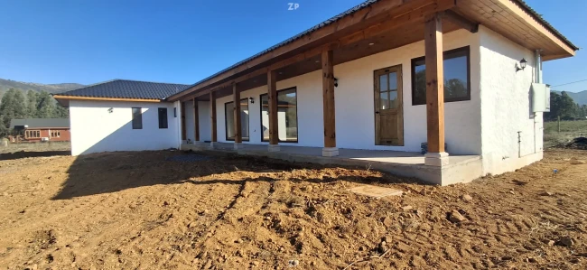 Casa Sólida de 190. Mt2 a 10 min de Santa Cruz 
