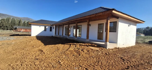 Casa Sólida de 190. Mt2 a 10 min de Santa Cruz 