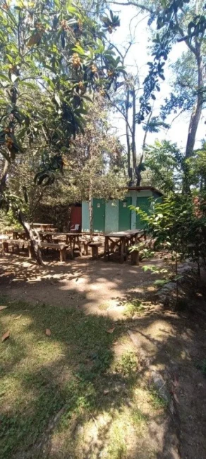 Parcela en venta de 10.000 m² con 9 dormitorios, piscina y terraza