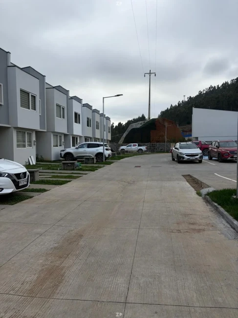 Arriendo Townhouse Camino a Penco