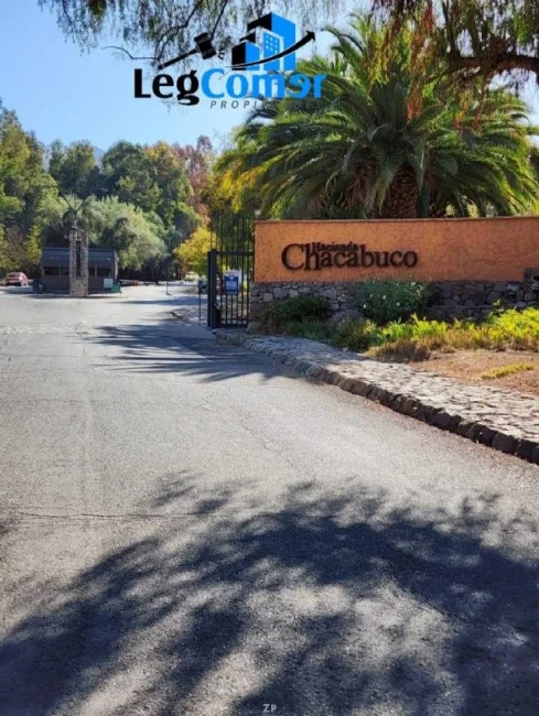 Parcela en venta de 5.090 m² con piscina, rol propio y permiso de edificación