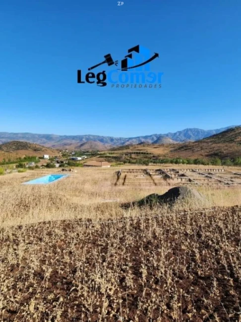 Parcela en venta de 5.090 m² con piscina, luz, agua y acceso controlado