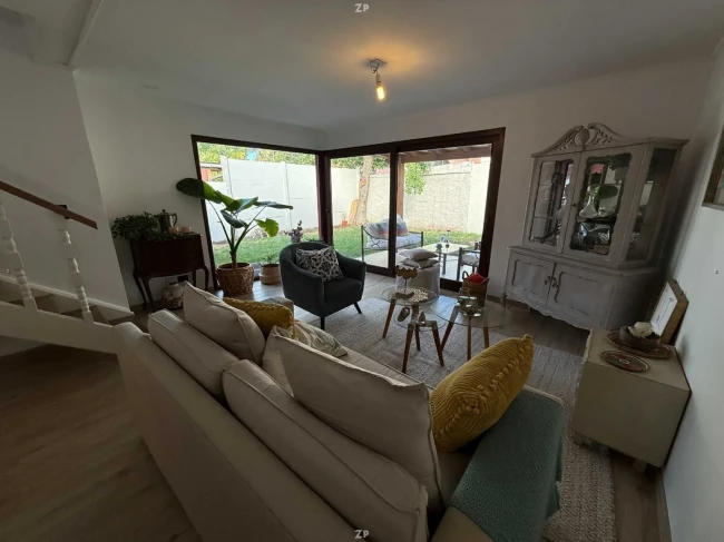 Casa en Venta en Pueblo de Naturales | 4 Dormitorios y Quincho