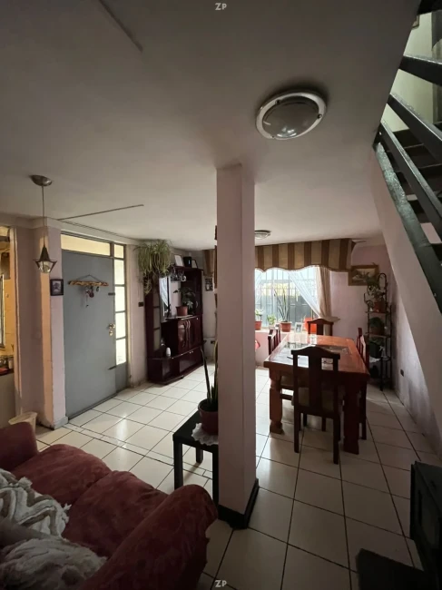 Vendo casa de 2 pisos a pasos del centro de Rancagua