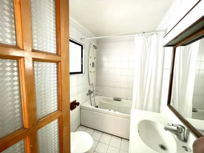 Casa en Venta en Avenida Central | 722 m² con Piscina y Terraza