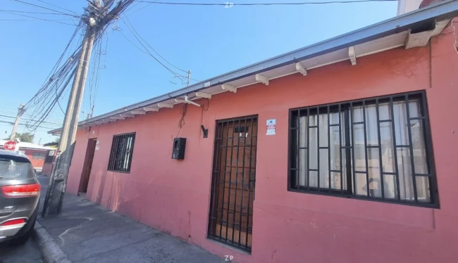 Casa en Venta en Francia | 600 m² de Terreno con Departamento