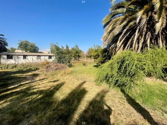 Parcela en venta con casa de 3 dormitorios, bodega y pozo de agua