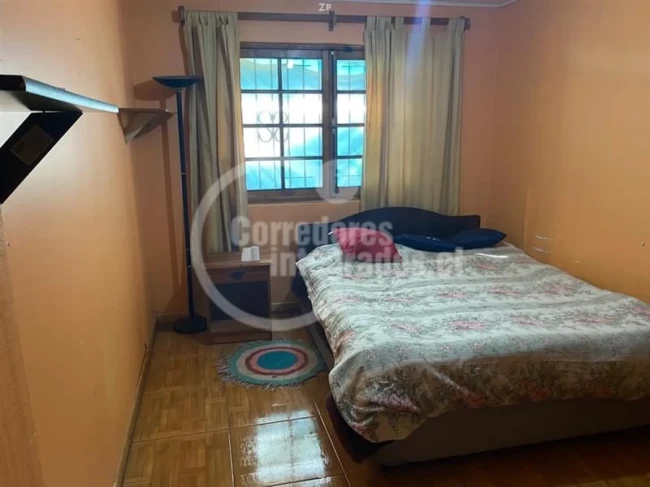 Parcela en venta de 5 dormitorios y 5.100 m² con calefacción a leña