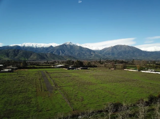 Parcela en venta de 5.000 m² con vista, agua potable y luz subterránea