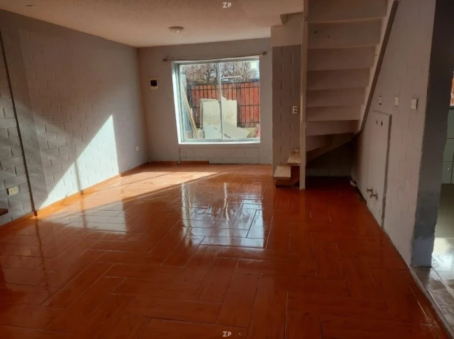 Casa en Venta en Cipreses de Santa Julia, Rancagua | Amplia Propiedad con Amplia