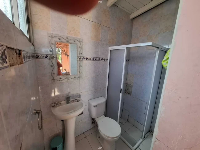 Casa en Venta en Guillermo Green | 420 m² de Terreno para Remodelar