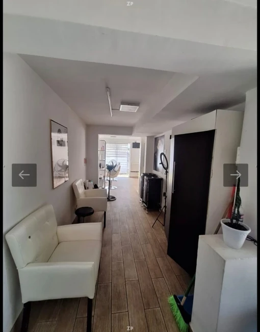 Casa Comercial en Venta en Calle Campos | 5 Privados y 3 Estacionamientos