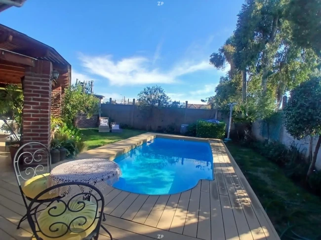 Casa en Venta en San Damián, Rancagua | 6 Dormitorios, 5 Baños y 615 m² de Terre