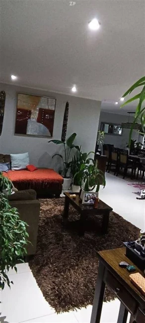 Casa en Venta en Fundo Santa Elena, Rancagua | 4 Dormitorios, Piscin
