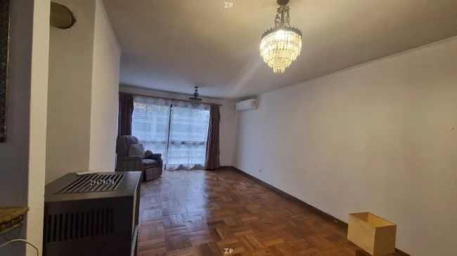 Casa en Venta en José Salas | 167 m² Construidos y Departamento Interior