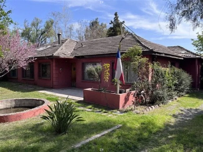 Parcela en venta con casa de 197 m², 4 dormitorios y terreno de 1.100 m²