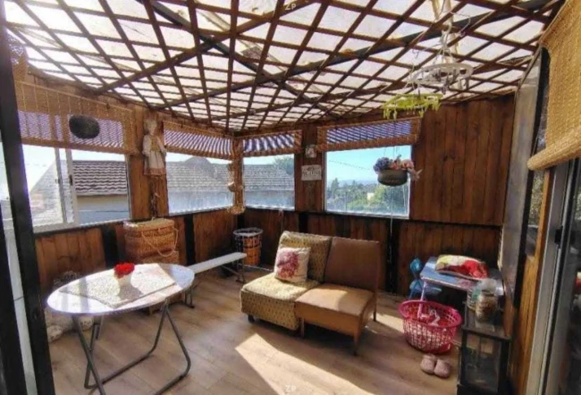 Casa en Venta en Pichilemu | 5 Dormitorios y Terraza con Vista