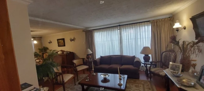Casa en Venta en Calle Guadalupe | 268 m² con Piscina