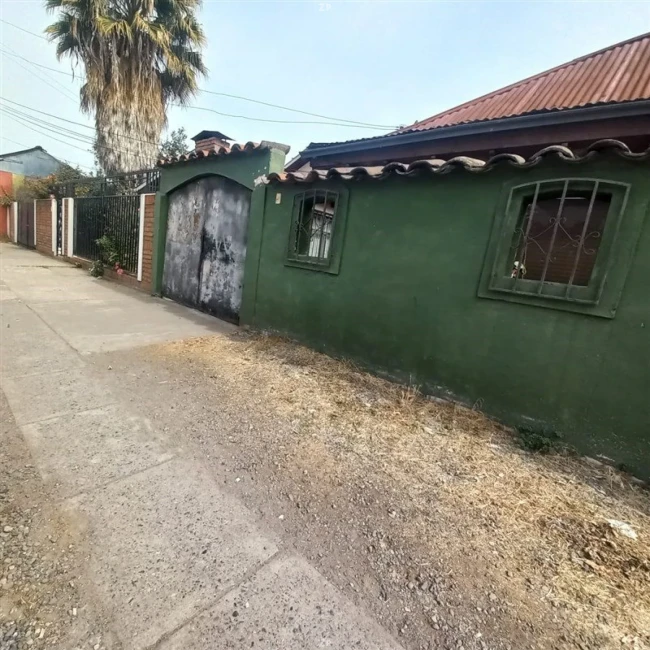 Casa en Venta en Calle Juan Jiménez | 126 m² y 700 m² de Terreno