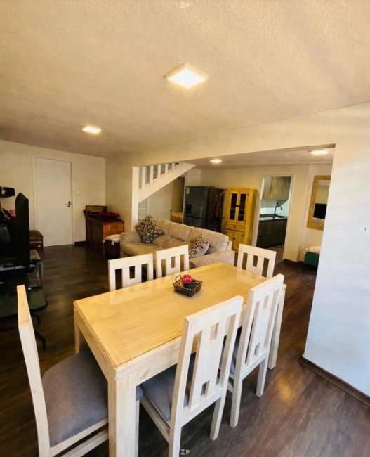 Casa en Venta en Villa Los Álamos, Rengo | 3 Dormitorios, Negocio Operativo