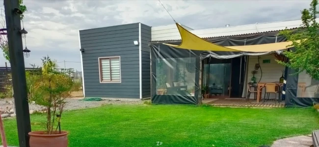 Parcela en Venta en Mallermo | 3 Casas, Quincho y Piscinas