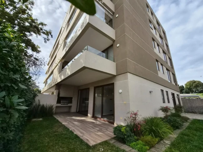 Departamento en Venta con Jardín en Edificio Plaza Triana, Rancagua