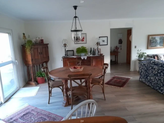 Parcela en venta de 5.000 m² con casa de 4 dormitorios y 206 m² construidos