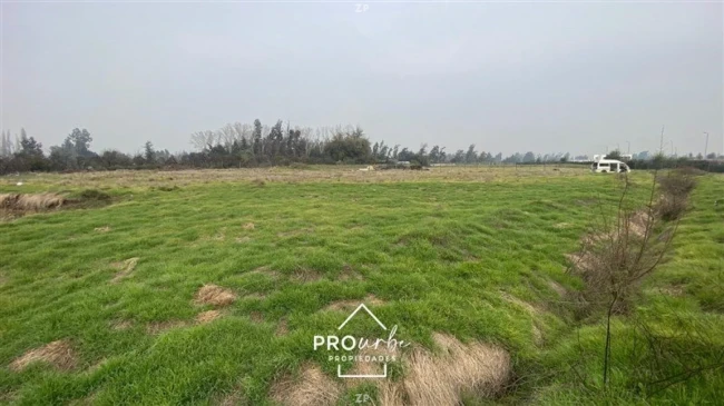 Terreno en venta de 31.046 m² para proyecto educacional o deportivo