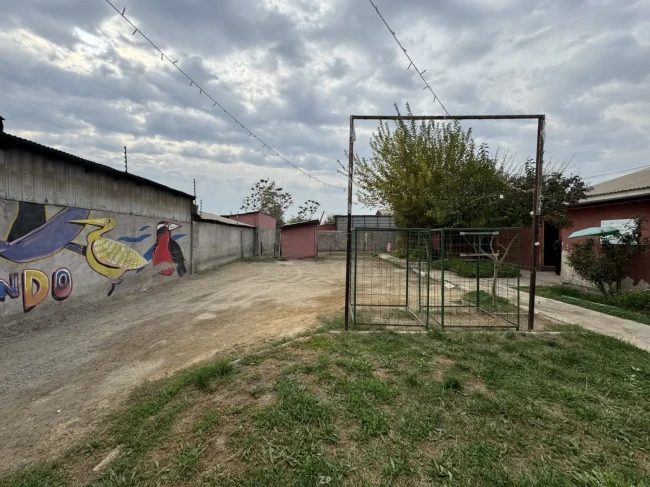 Terreno en venta de 1.020 m² urbanizado en esquina frente a avenida principal