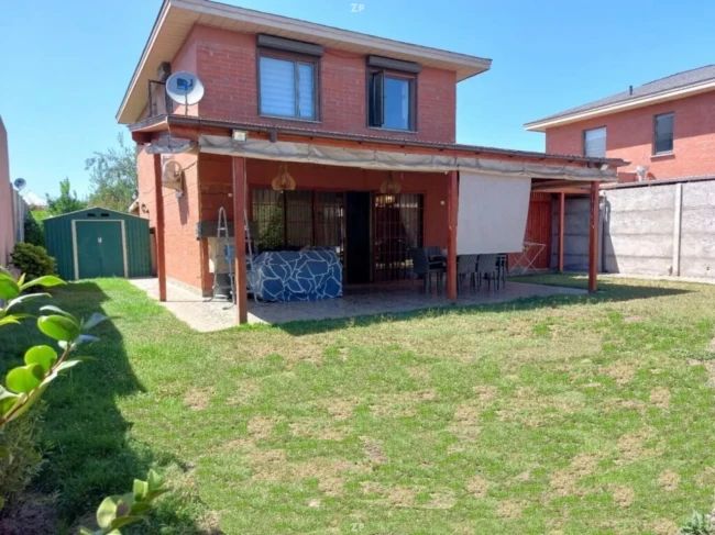 Casa en Venta en Condominio Valle Las Araucarias, Buin | 3 Dormitorios, Quincho 