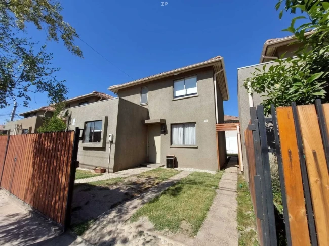 Casa en Venta en Buin | 3 Dormitorios, 3 Baños y 144 m² de Terreno