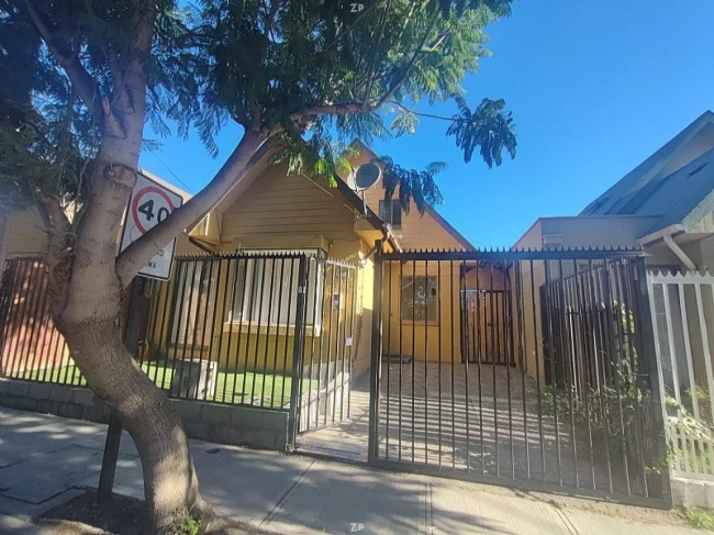 Casa en Venta en Barrio Tuliperos, Buin | 3 Dormitorios, 150 m² y Excelente