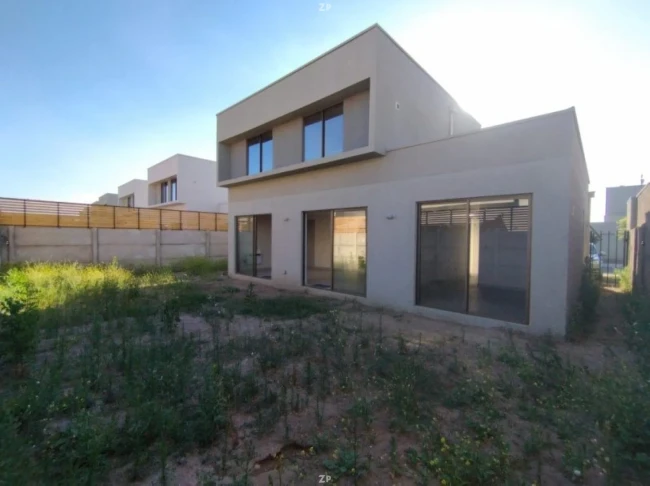 Casa en Venta en Buin | 3 Dormitorios, 265 m² de Terreno 