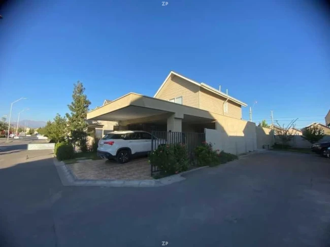 Casa en Venta en Condominio en Buin | 3 Dormitorios, Piscina y Quincho
