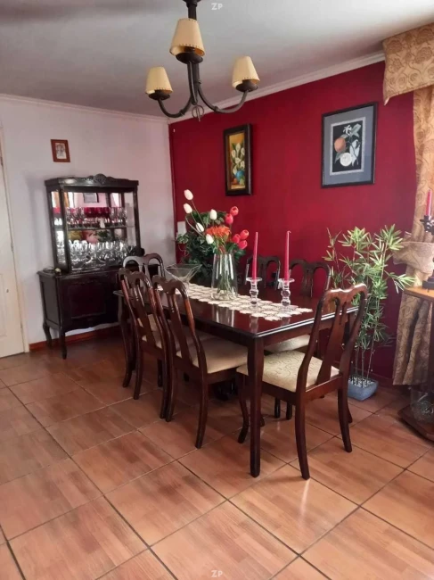 Casa en Venta en Centro de Buin | 4 Dormitorios, 140 m² Construidos y 386 m² 