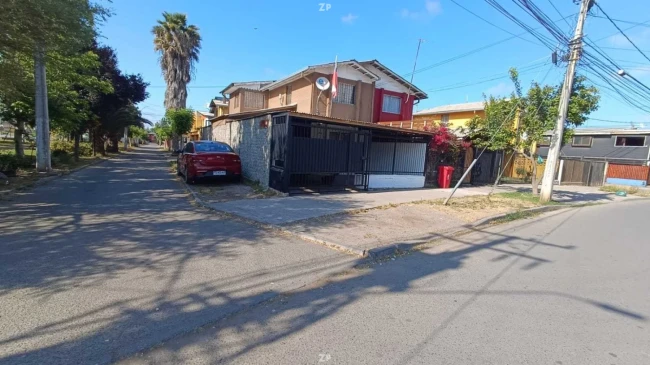 Casa en Venta en Buin | 3 Dormitorios, 85 m² Construidos y Estacionamiento