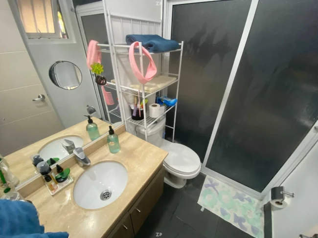 Casa en Venta en Buin | 4 Dormitorios, 3 Baños, Patio con Terraza y Seguridad