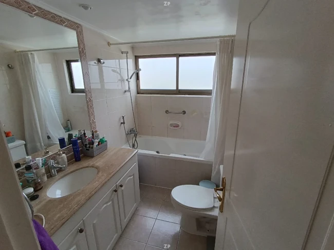 Departamento en Venta en 9 Norte Viña del Mar con 2 Dormitorios, Terraza, Bodega
