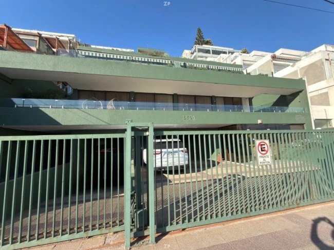 Departamento en Venta Primera Línea Frente al Mar en Reñaca, Viña del Mar