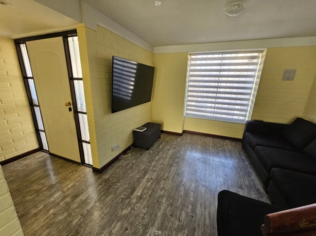 Se arrienda hermosa casa 3 dormitorios y 2 baños en Quilicura desde el 1 Sep. 26