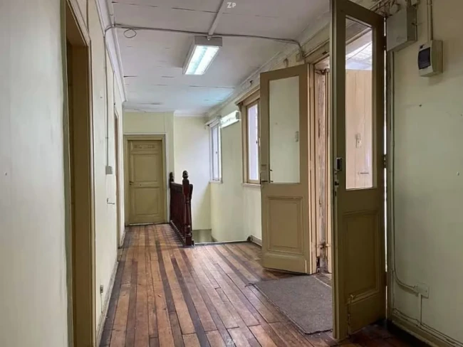Casona en Venta en Traslaviña | 850 m² con Giro Comercial