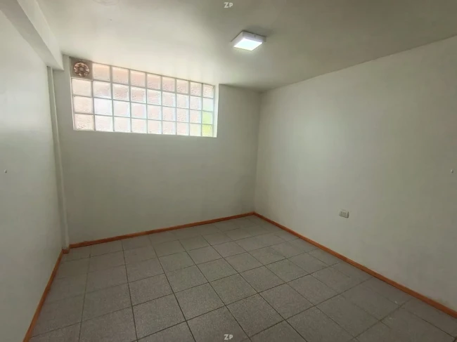 Casa en venta en Santa Inés, Viña del Mar | 5 dormitorios, 2 baños y departament