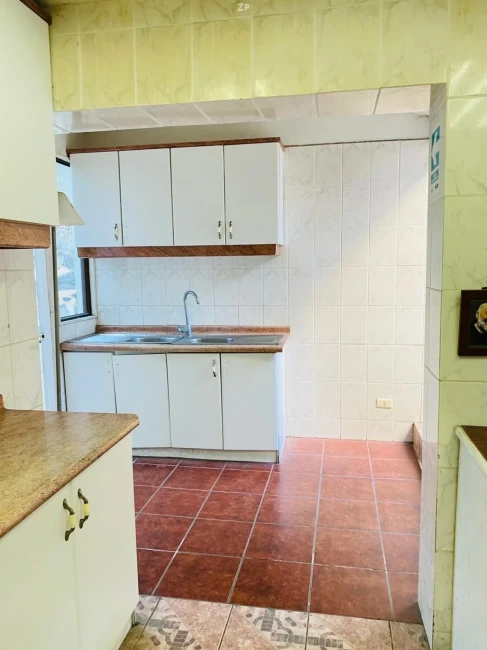 Casa en Venta en 7 Norte | 10 Dormitorios y Potencial Comercial