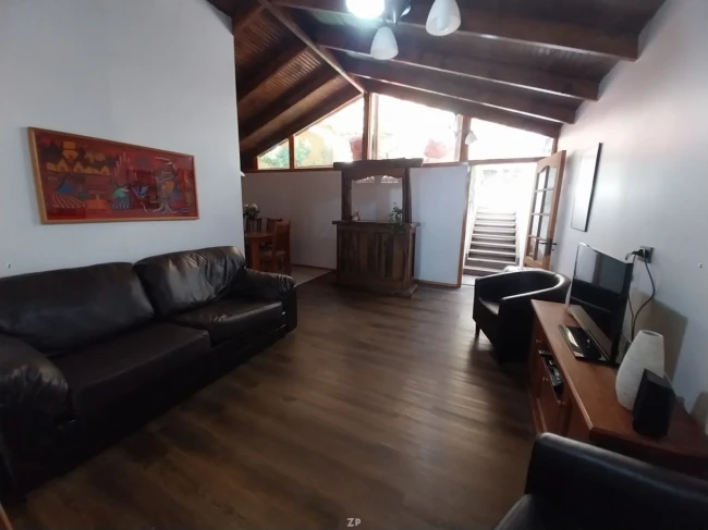 Casa en venta en Santa Inés, Viña del Mar | 5 dormitorios, 2 baños y departament