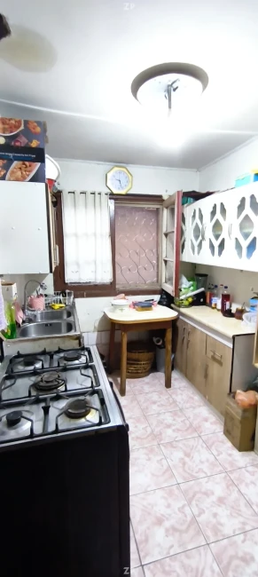 Se vende terreno con casa en lo Prado 
