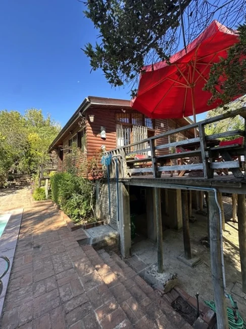 Hermosa casa con piscina muy cerca de la playa en Algarrobo